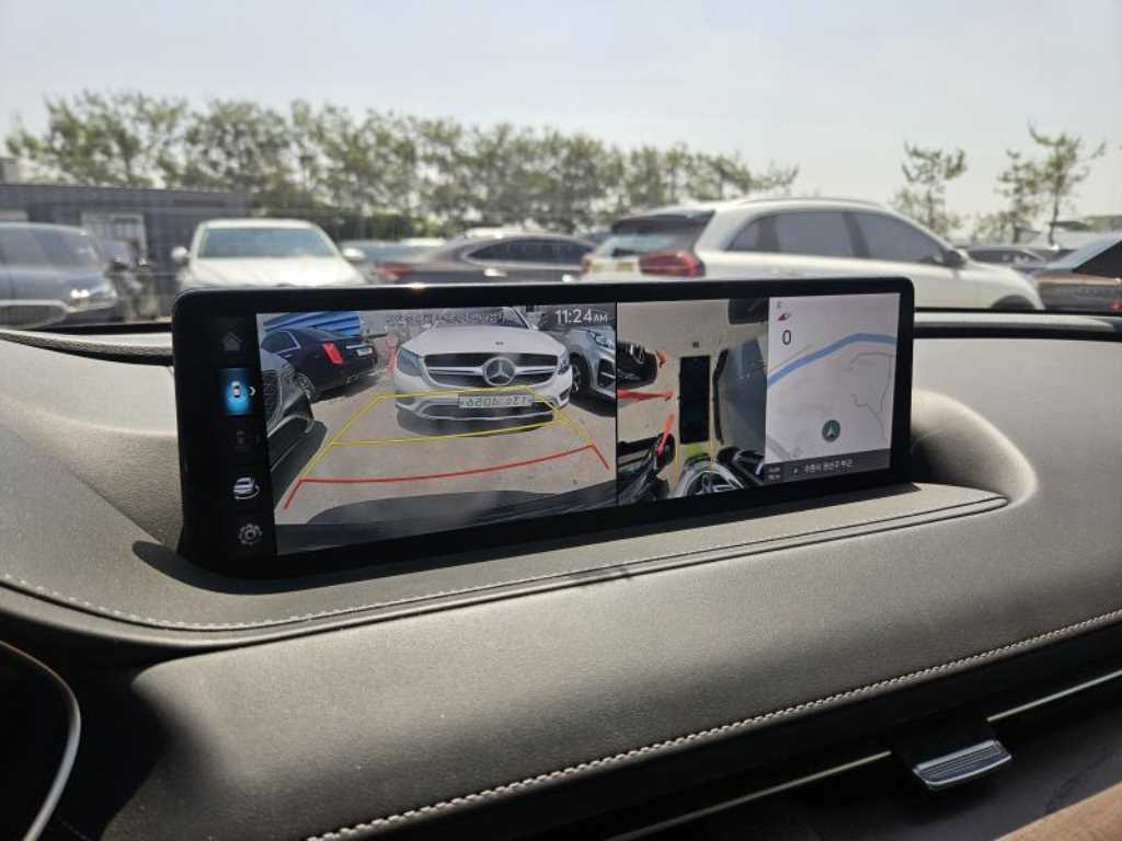 Genesis G80 - Vista 10