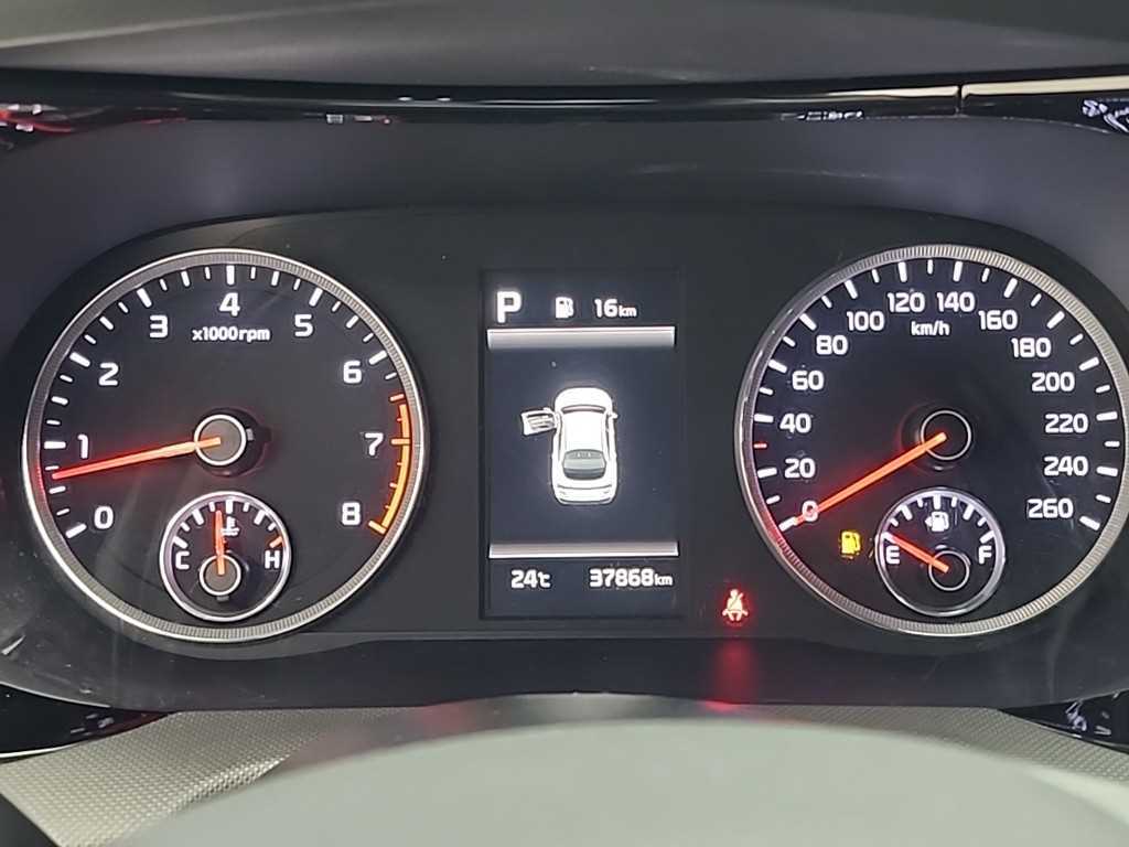 KIA K5 - Vista 6