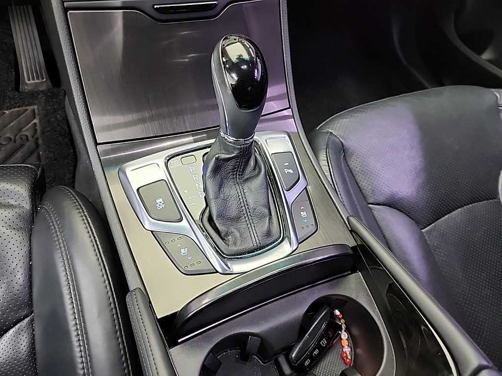 HYUNDAI Grandeur - Vista 8