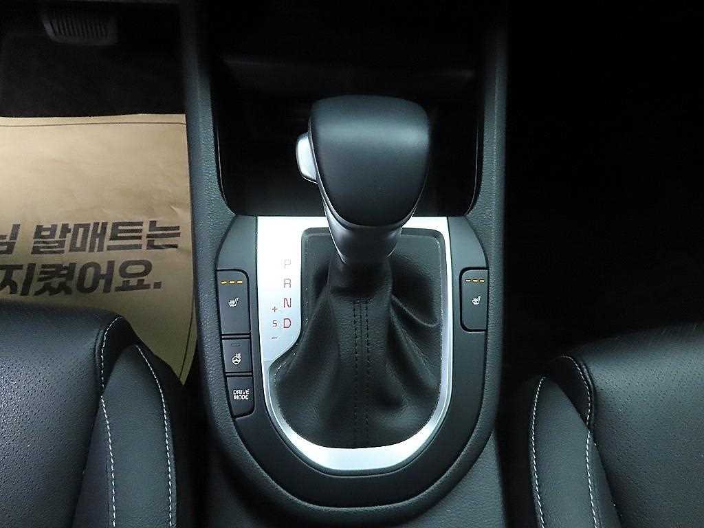 KIA K3 - Vista 10