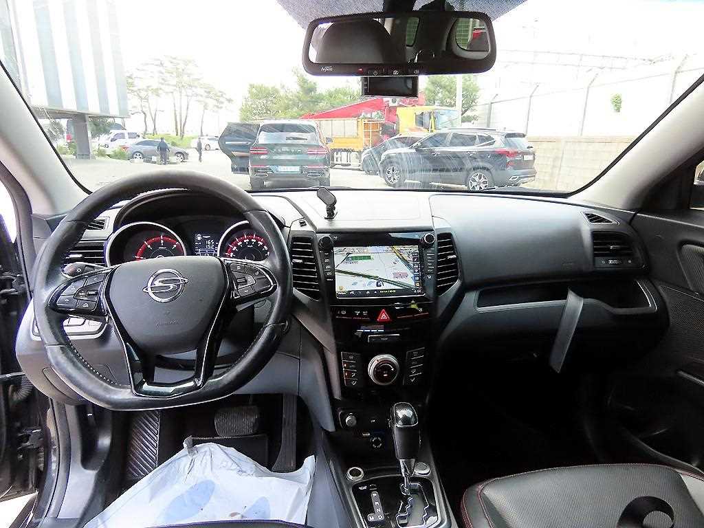 Ssangyong Tivoli - Vista 7