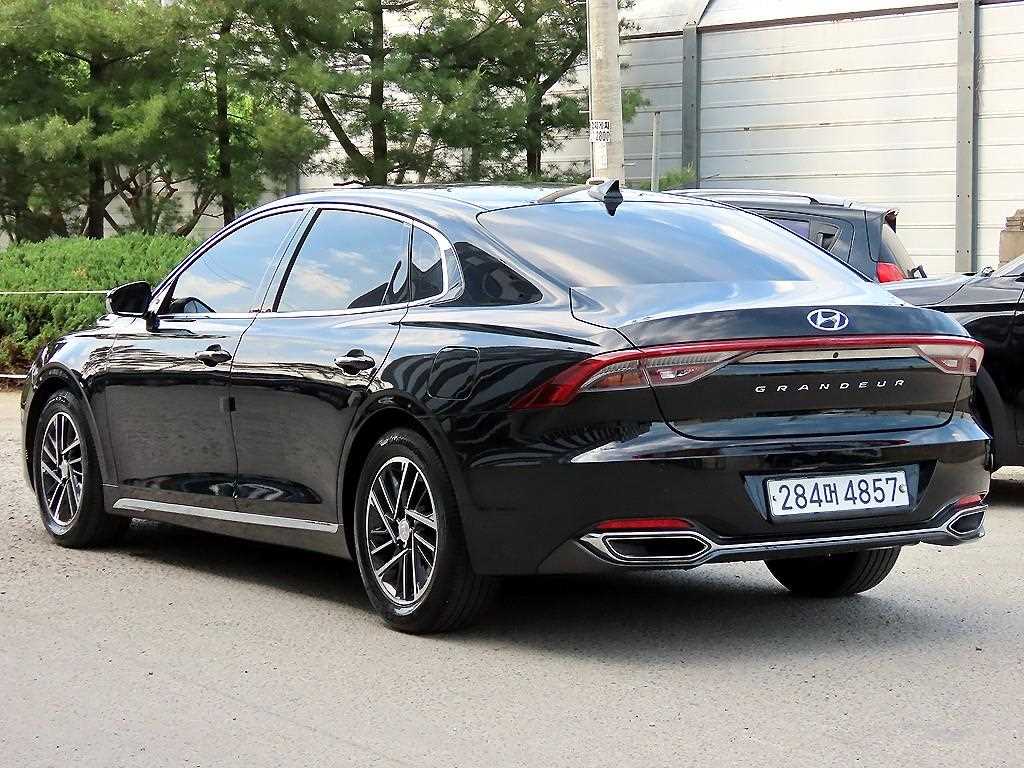 HYUNDAI Grandeur - Vista 3