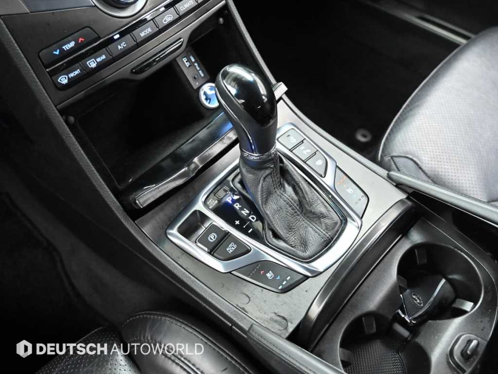 HYUNDAI Grandeur - Vista 9
