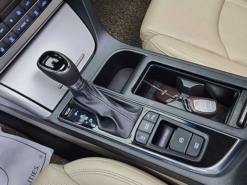 HYUNDAI Sonata - Vista 8