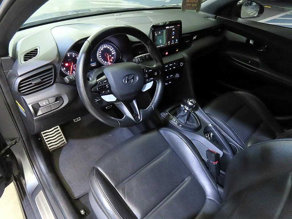 HYUNDAI Veloster - Vista 10