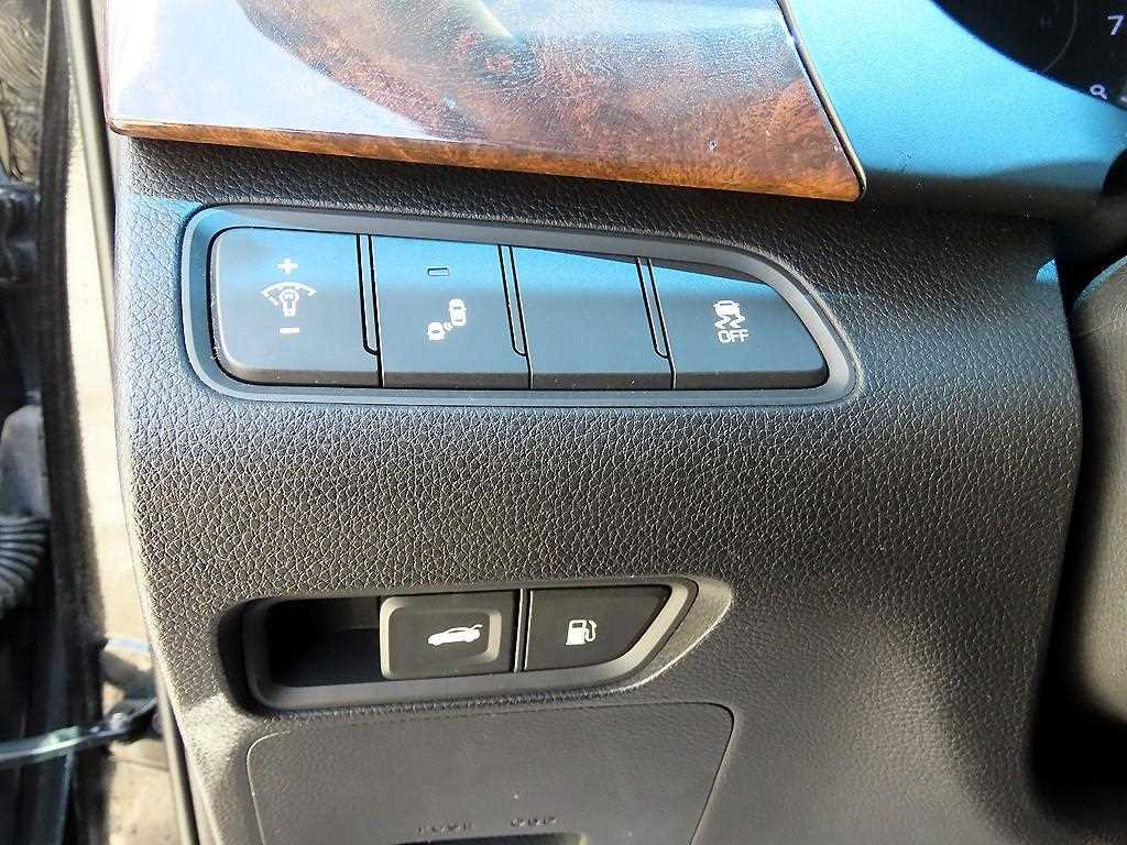 HYUNDAI Aslan - Vista 12