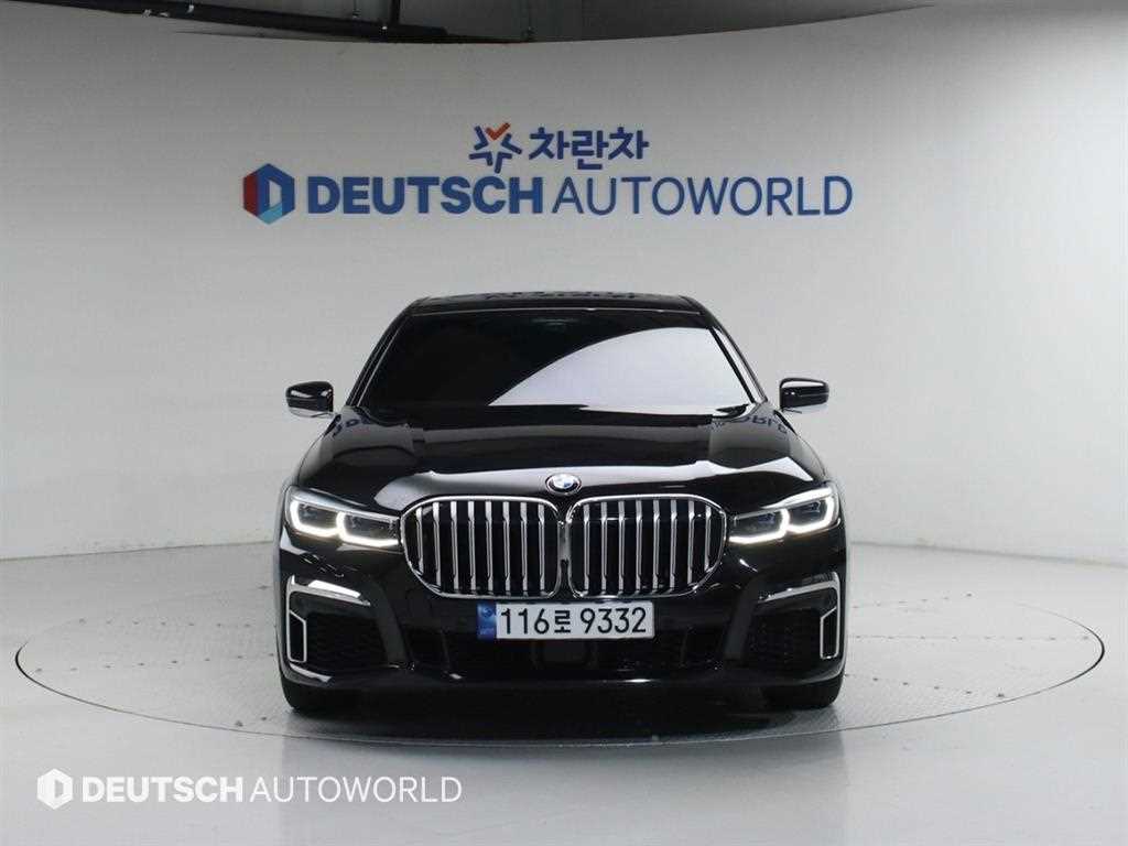 BMW 7 Series - Vista 3
