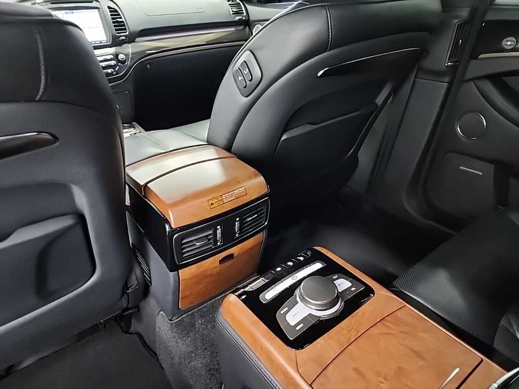 Ssangyong Chairman 2017 Negro - Importación desde Corea - HF Imports Iquique - Foto 13