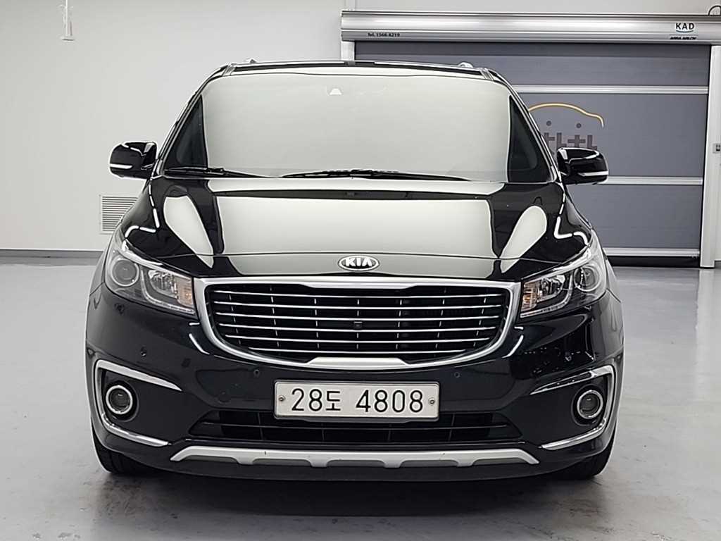 KIA Carnival - Vista 2