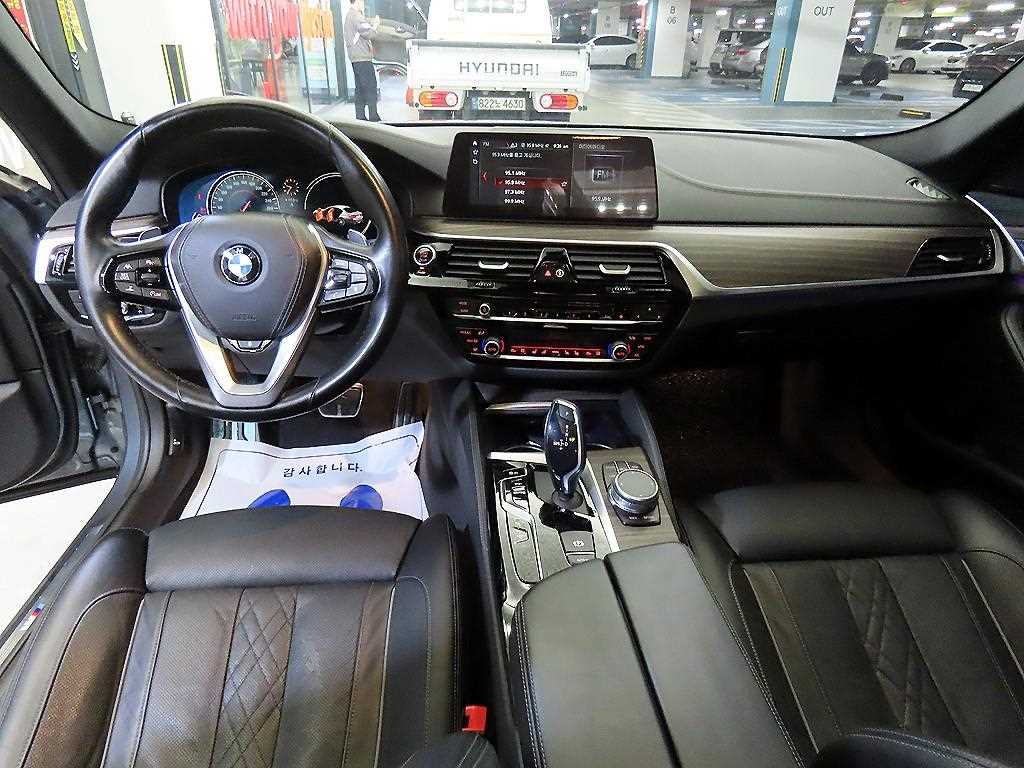 BMW 5 Series - Vista 10