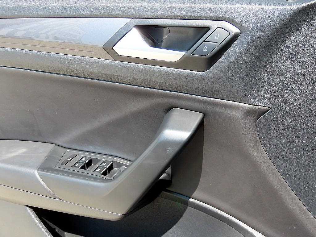 Volkswagen T-Roc - Vista 11