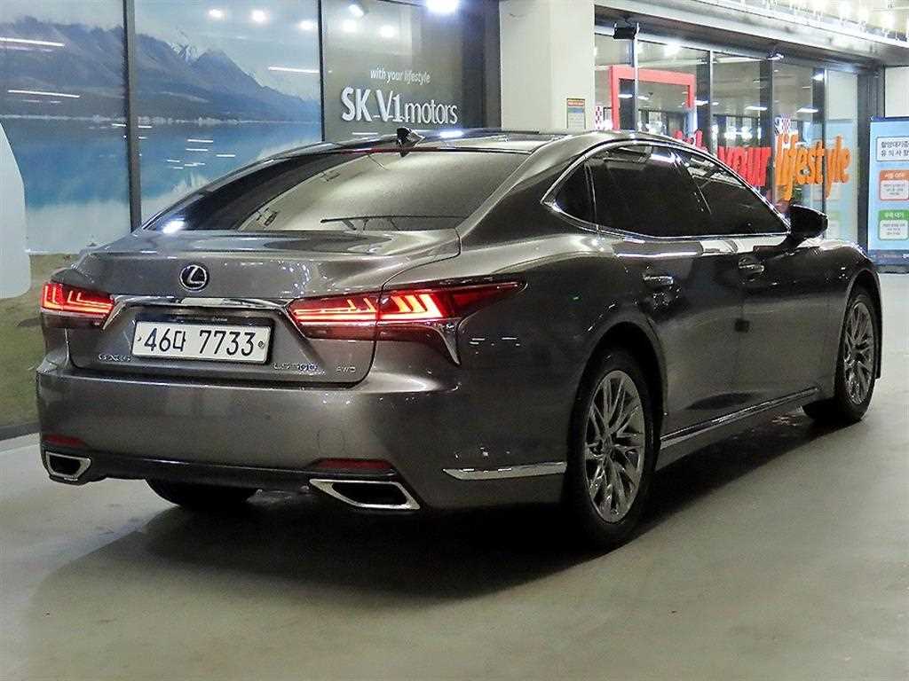 Lexus LS - Vista 4