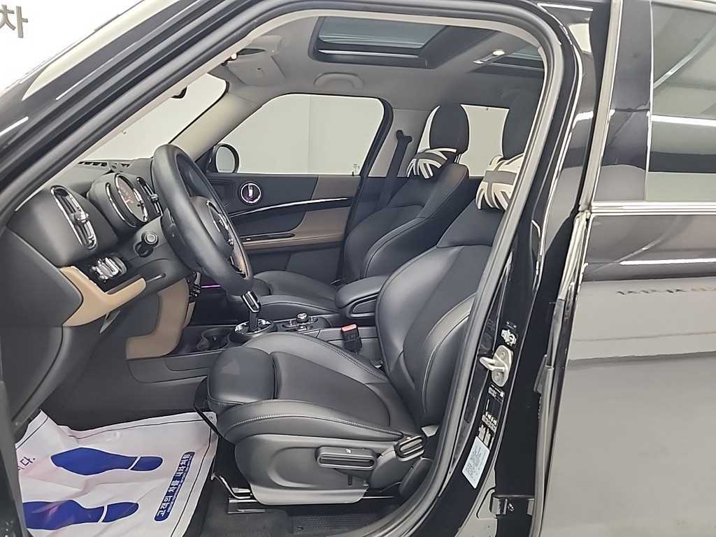Mini Countryman - Vista 11