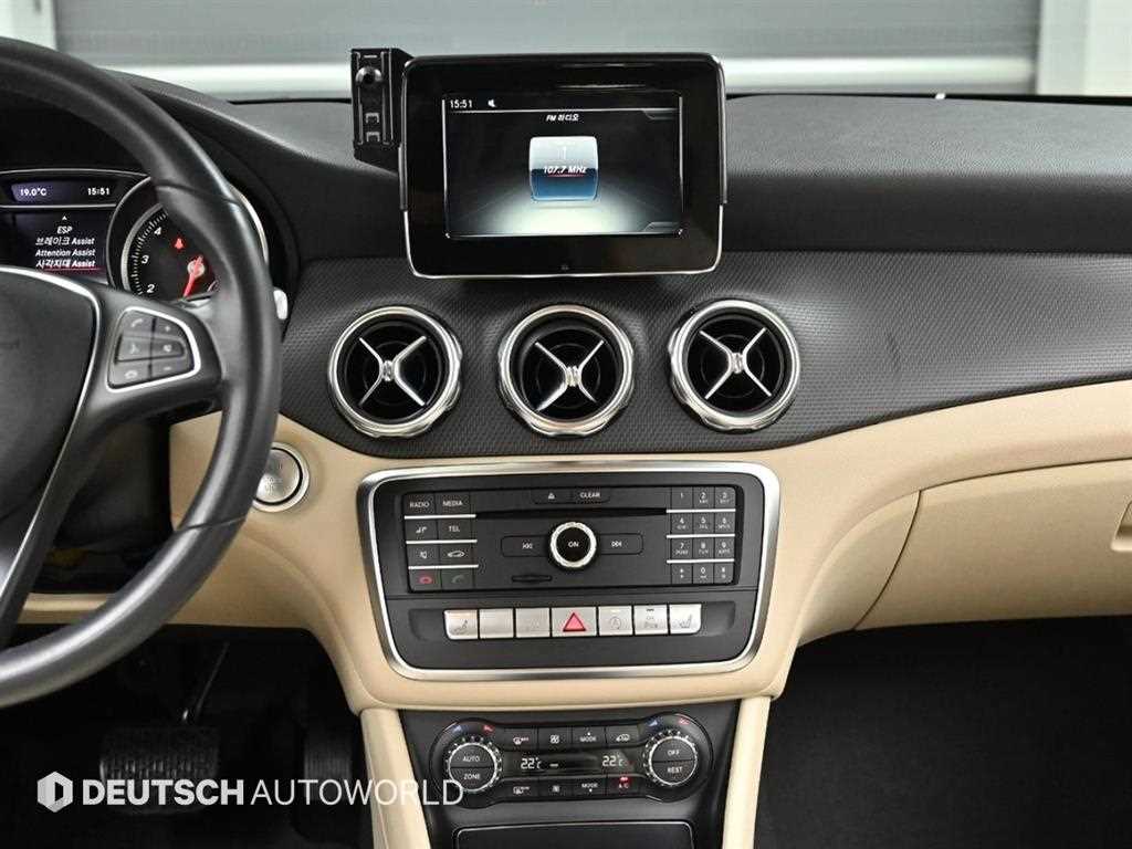 Mercedes Benz GLA Class 2019 Blanco - Importación desde Corea - HF Imports Iquique - Foto 14