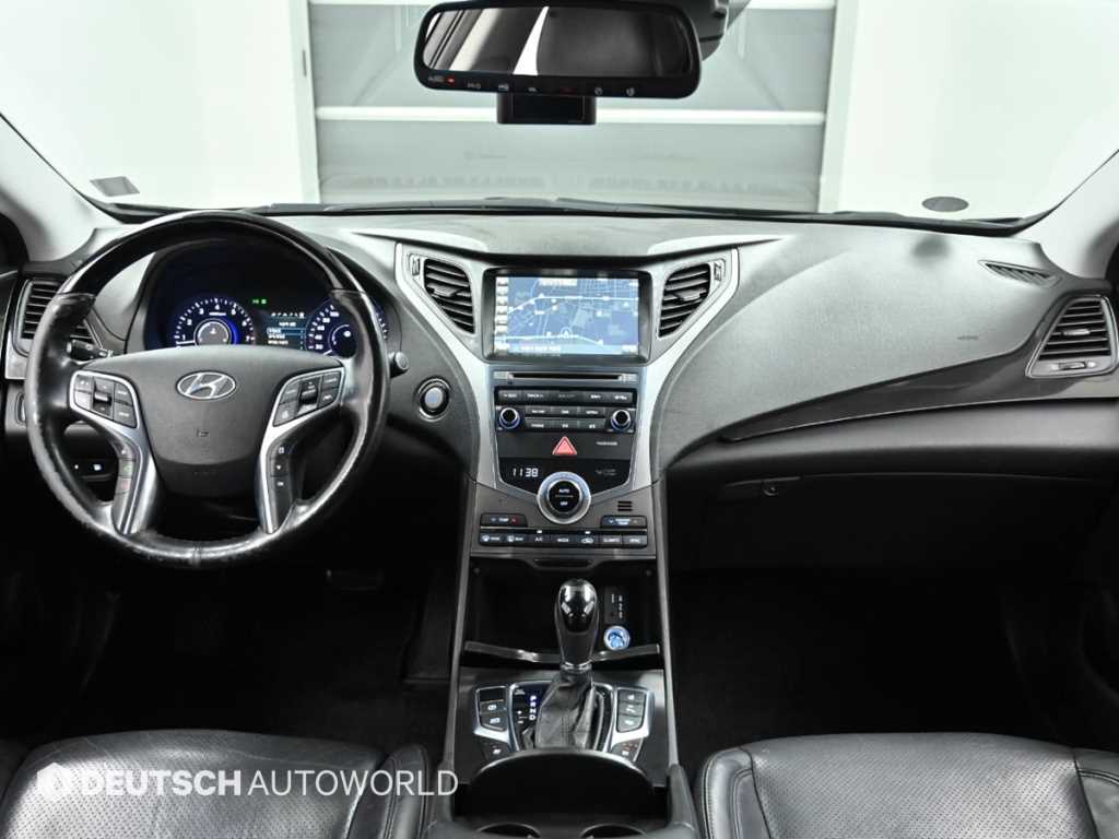 HYUNDAI Grandeur - Vista 7
