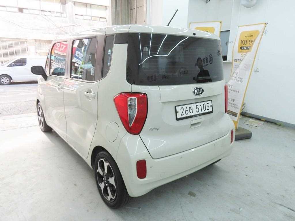 KIA Ray - Vista 4