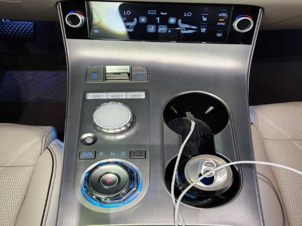 Genesis GV70 - Vista 12