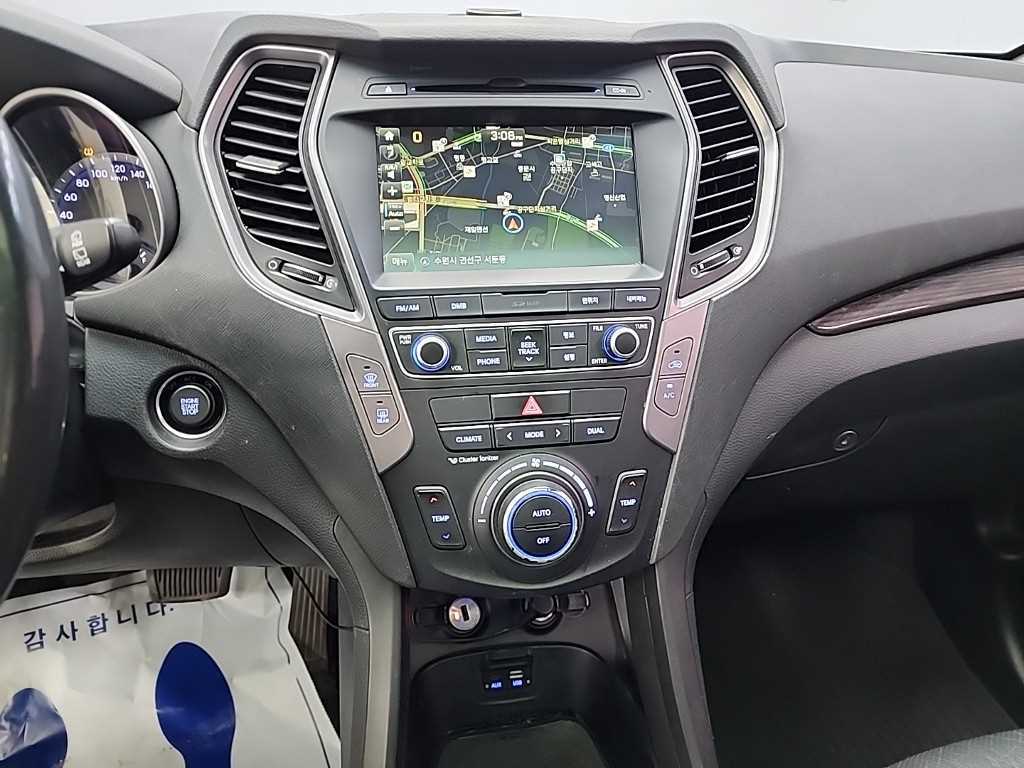 HYUNDAI Santa Fe - Vista 10