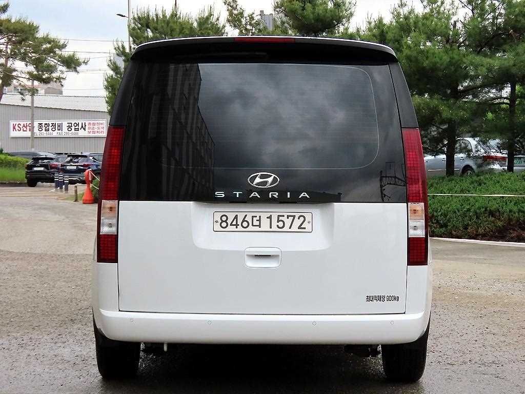 HYUNDAI Staria - Vista 4
