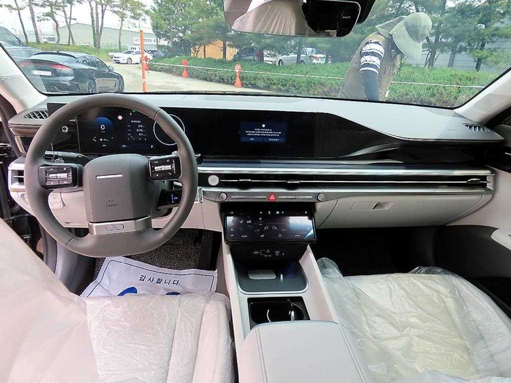HYUNDAI Grandeur - Vista 7