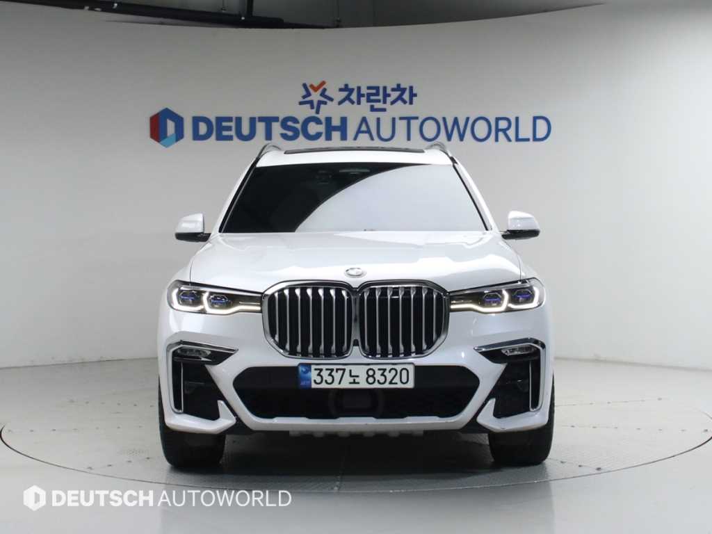BMW X7 - Vista 3