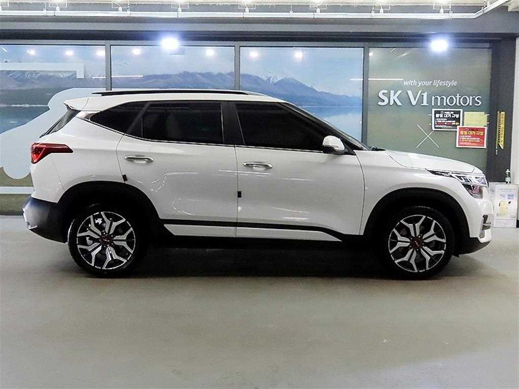 KIA Seltos - Vista 3
