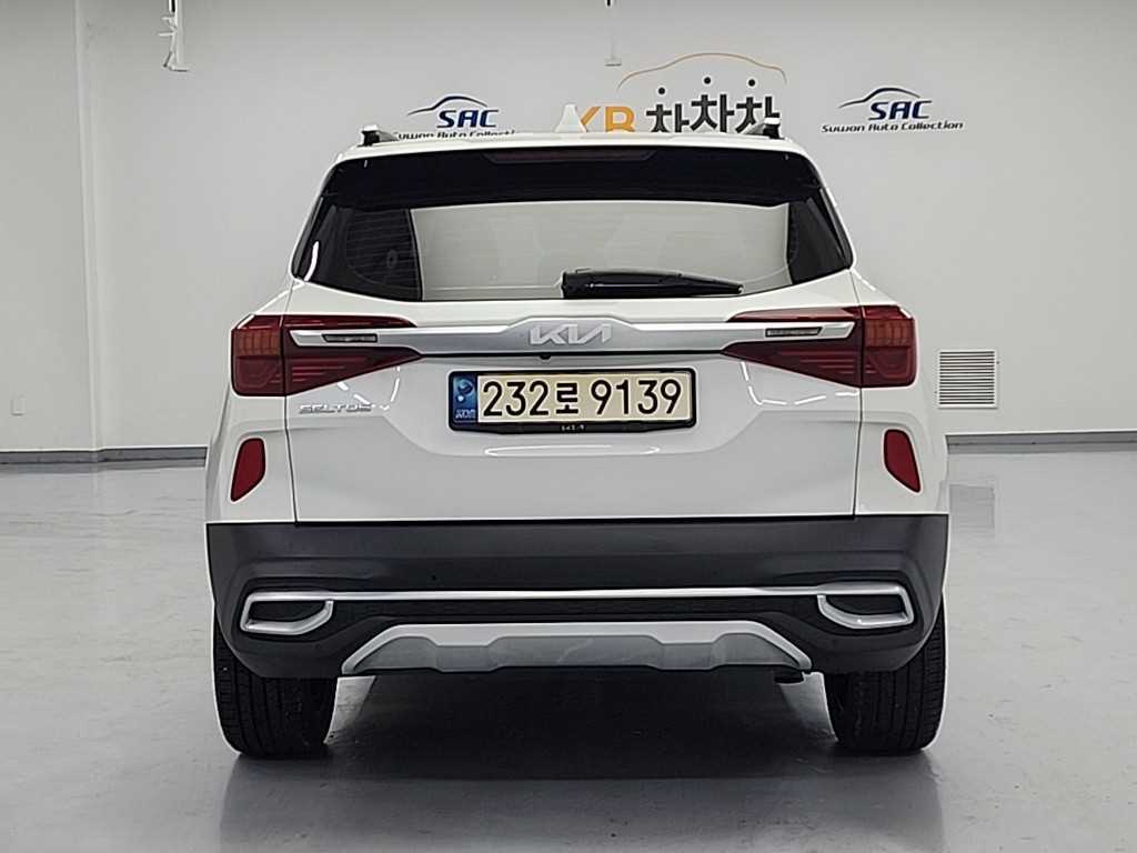 KIA Seltos - Vista 3