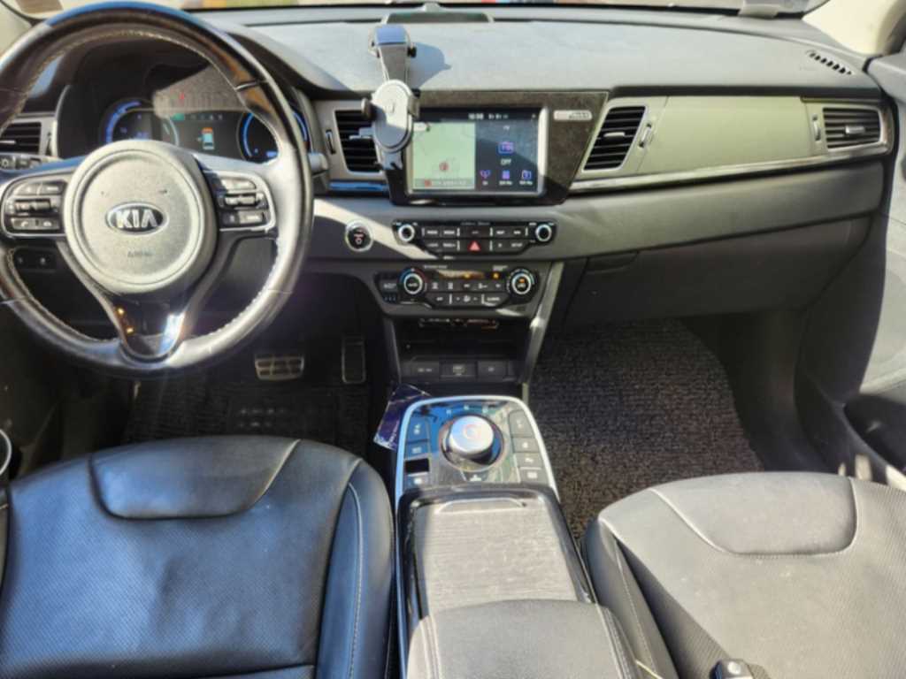 KIA Niro - Vista 8
