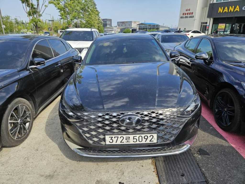HYUNDAI Grandeur - Vista 2