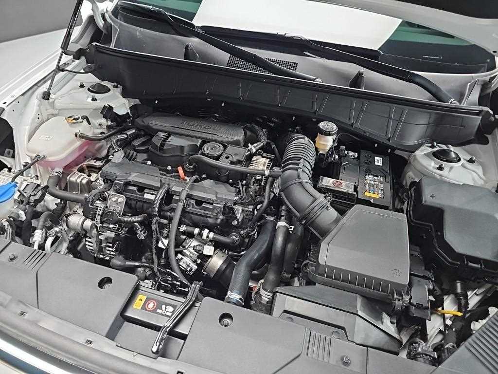 HYUNDAI Kona - Vista 5