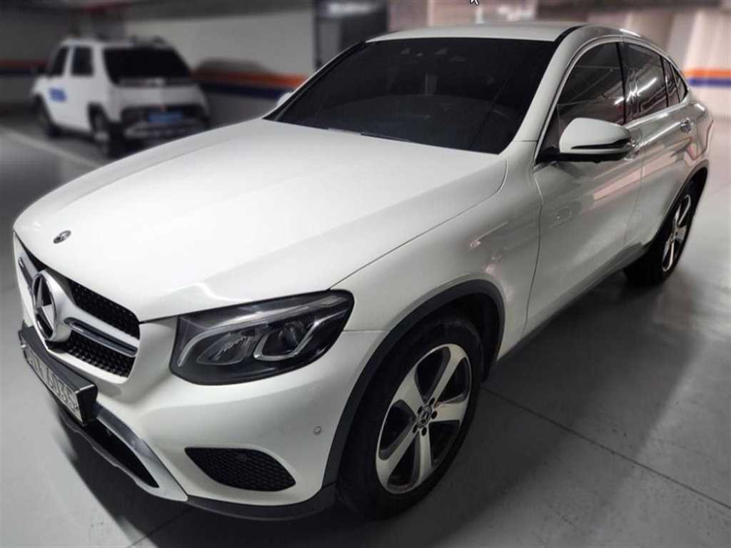 Mercedes Benz GLC Class 2018 Blanco - Importación desde Corea - HF Imports Iquique - Foto 1