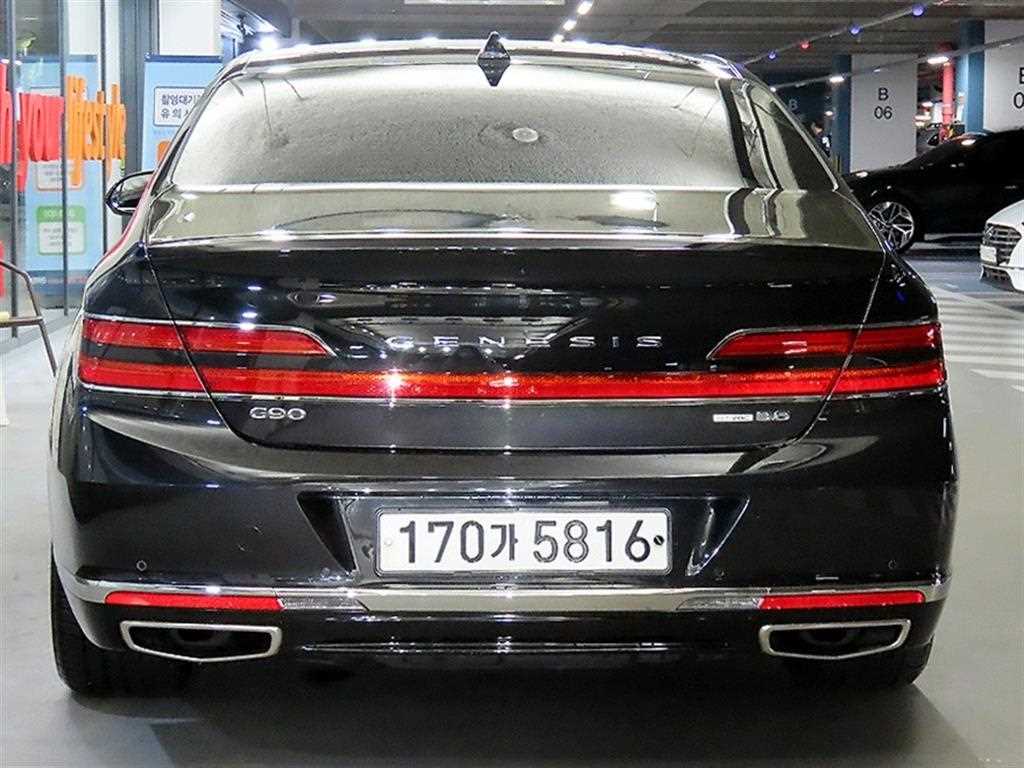 Genesis G90 - Vista 5