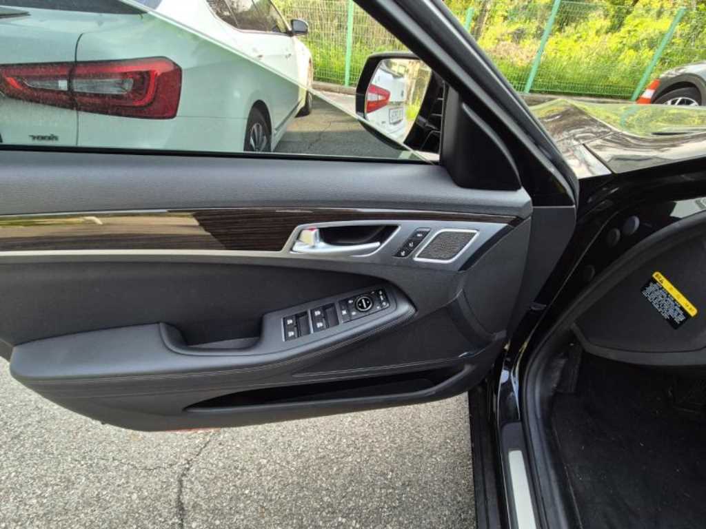 Genesis G80 - Vista 7