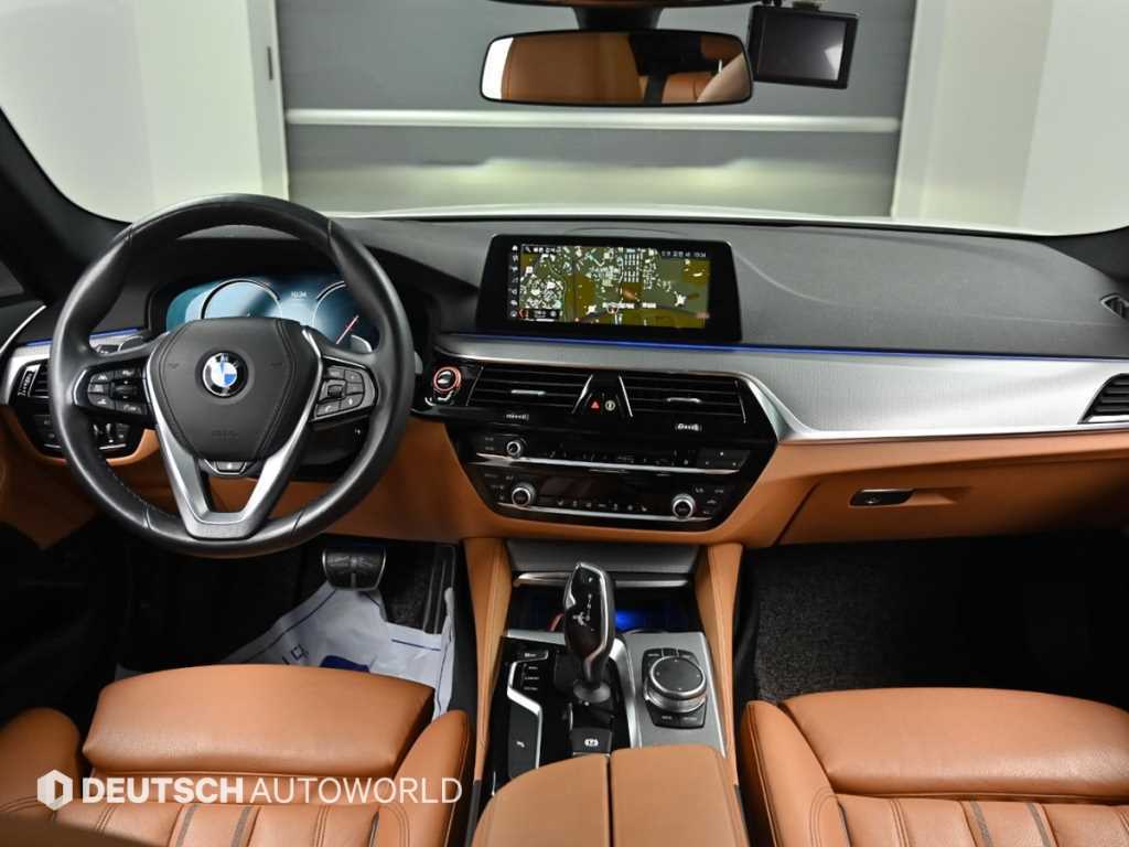 BMW 5 Series - Vista 7