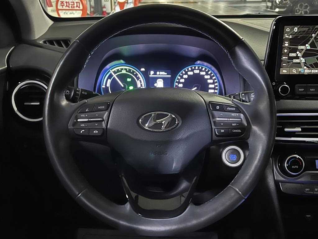 HYUNDAI Kona - Vista 11