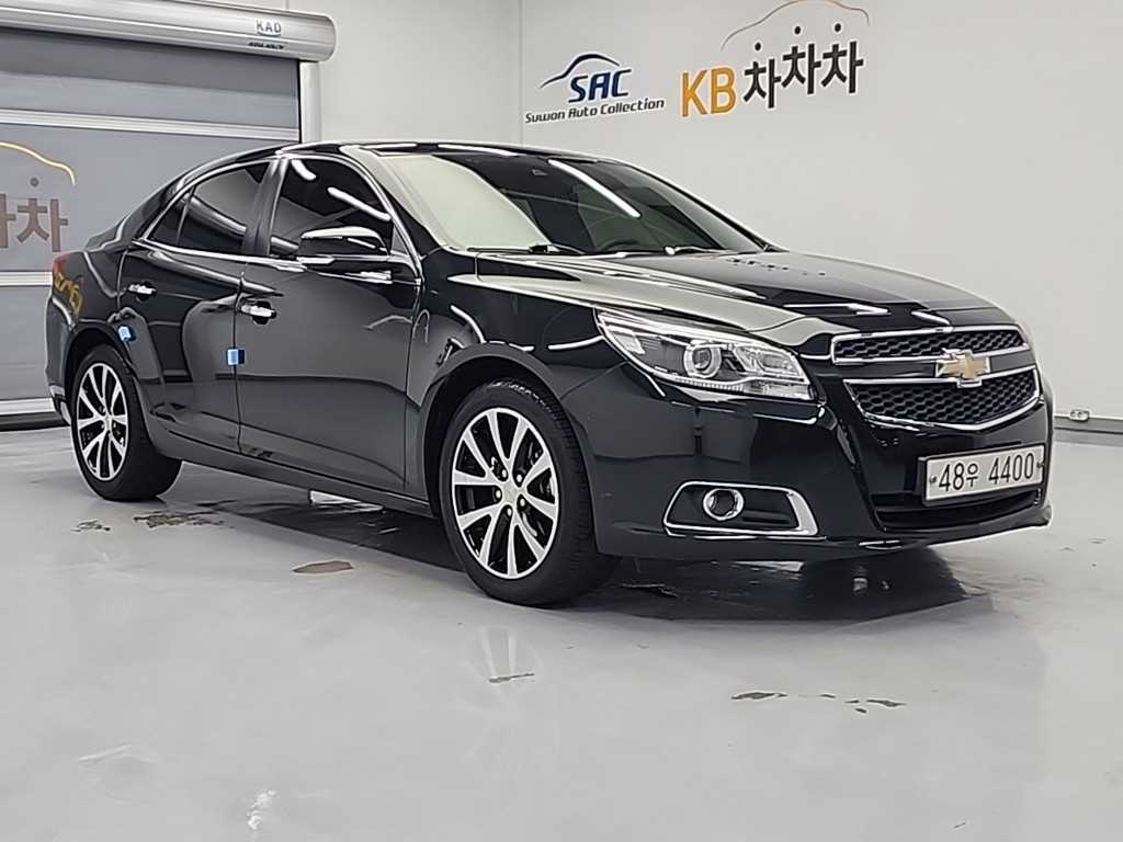 Chevrolet Malibu - Vista 3