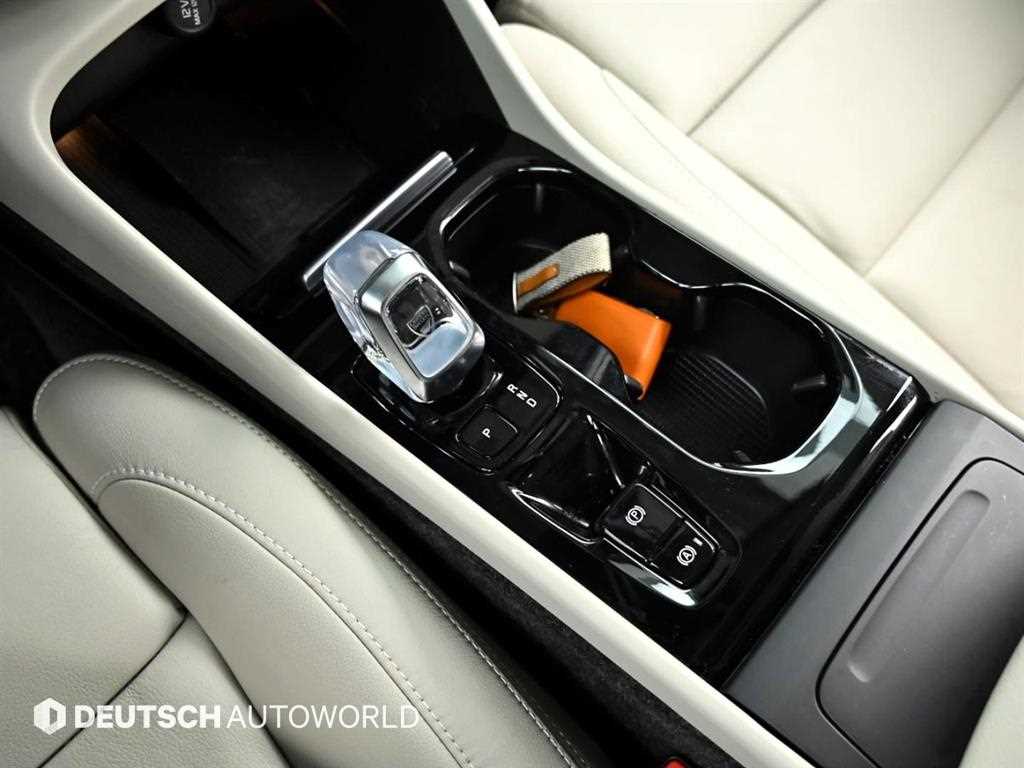 Volvo XC40 - Vista 12
