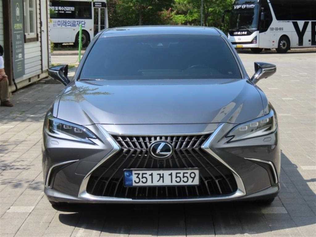 Lexus ES 2023 Gris - Importación desde Corea - HF Imports Iquique - Foto 1