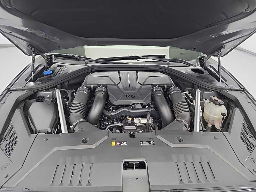 Genesis GV70 - Vista 5