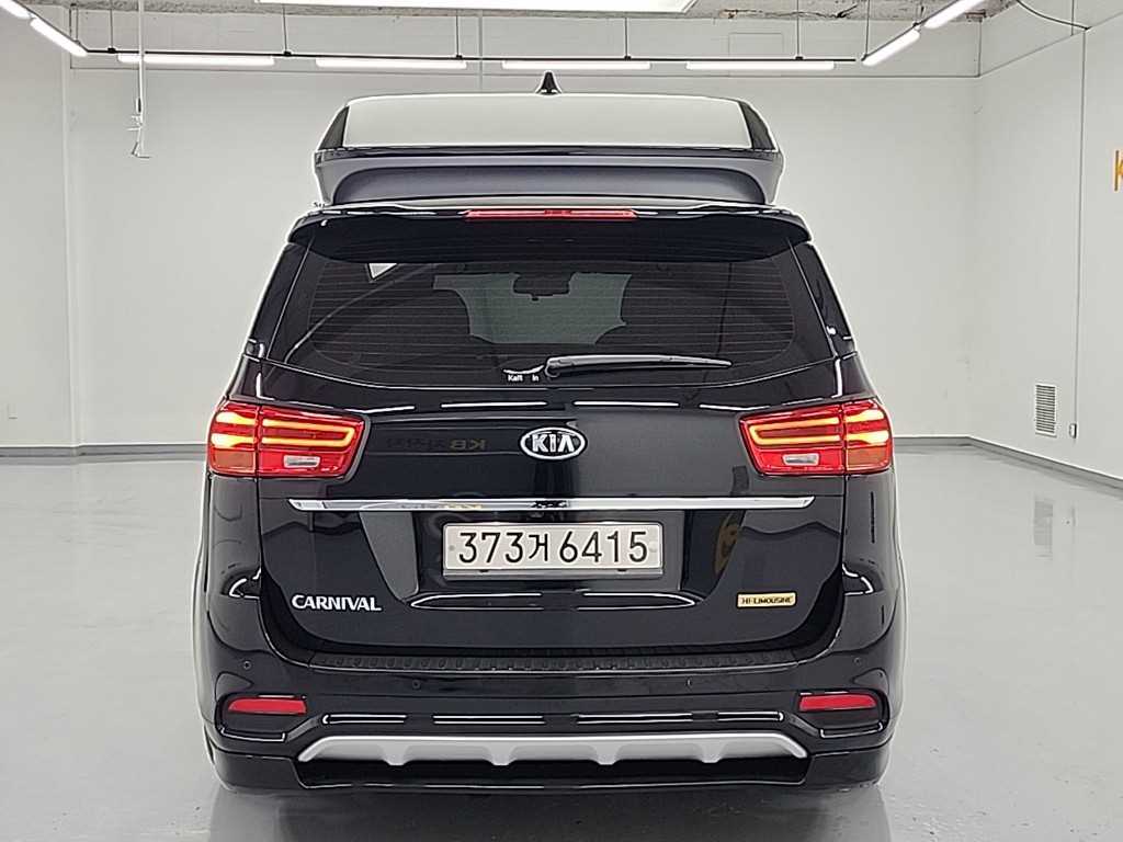 KIA Carnival - Vista 3