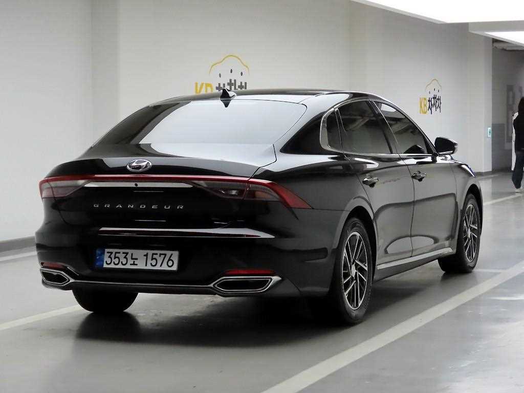 HYUNDAI Grandeur - Vista 4