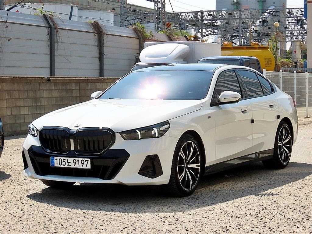 BMW 5 Series - Vista 2