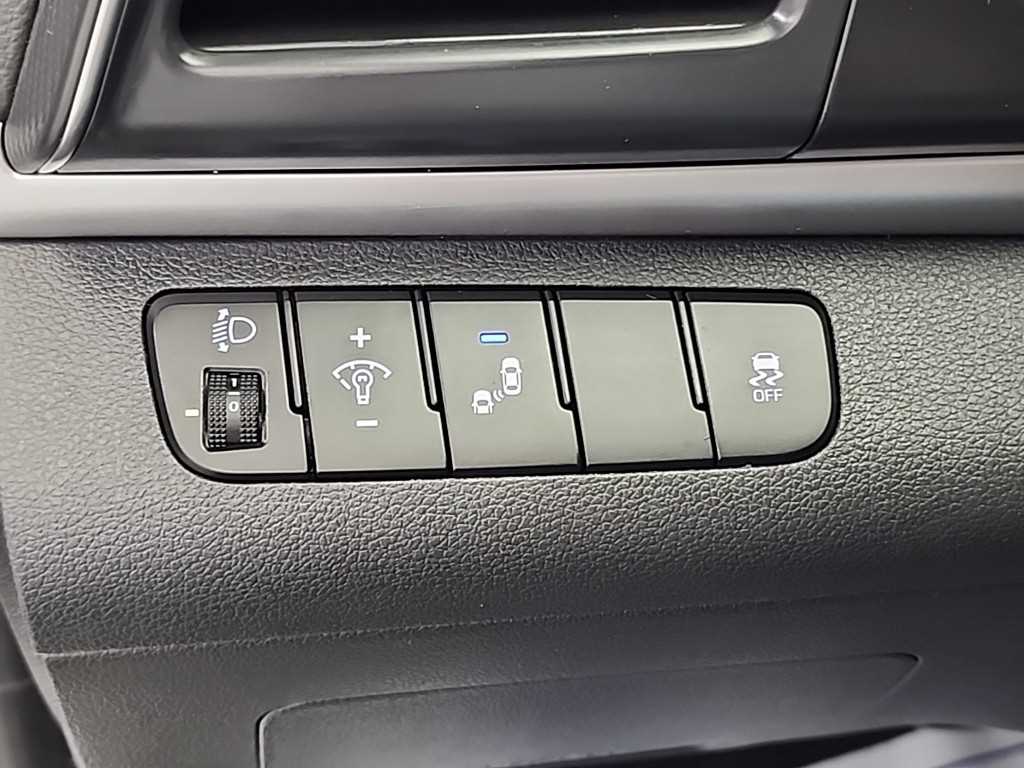 HYUNDAI Avante 2019 Blanco - Importación desde Corea - HF Imports Iquique - Foto 17
