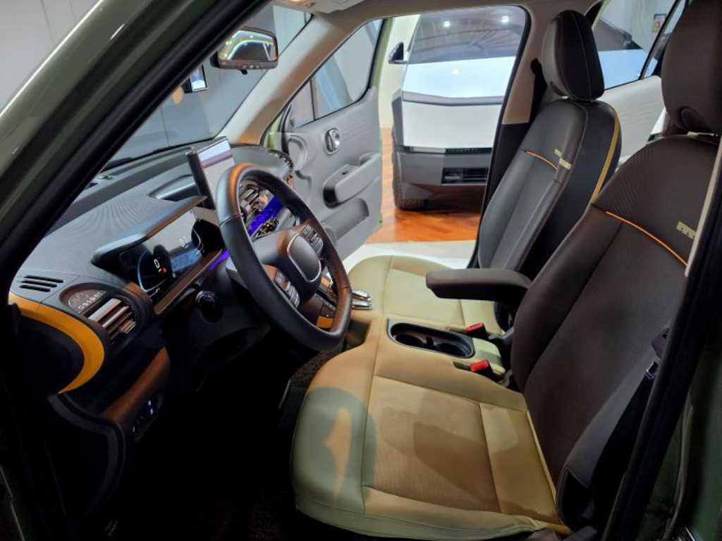 HYUNDAI Casper - Vista 6