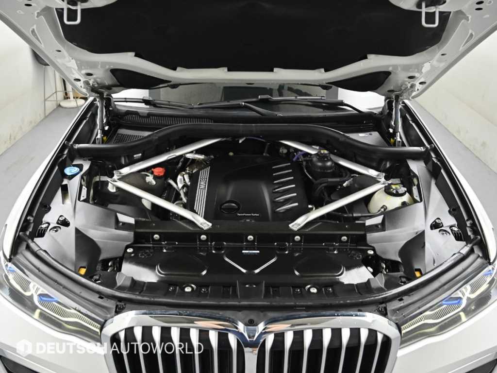 BMW X7 - Vista 6