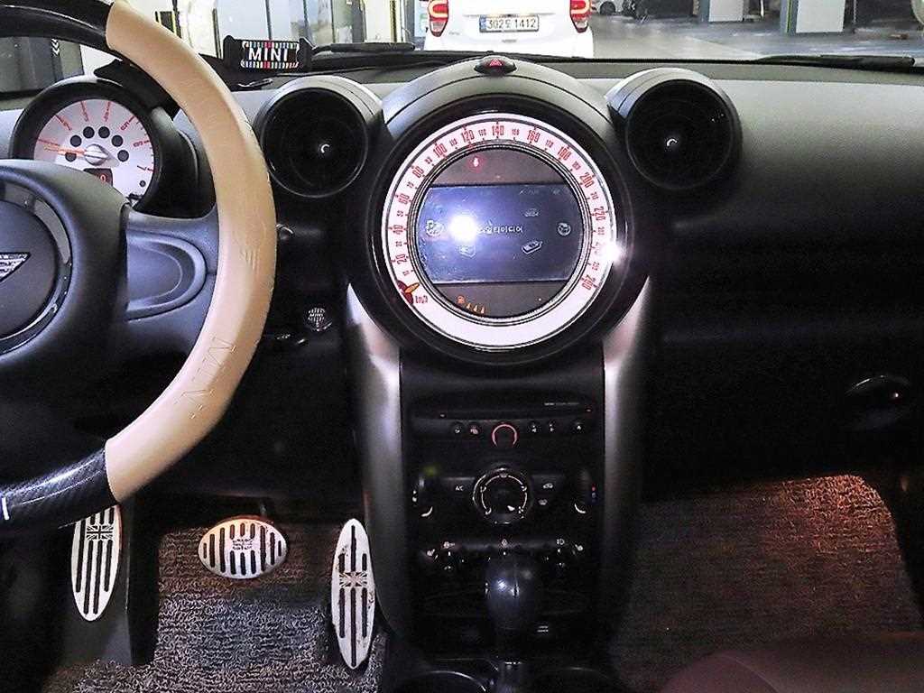 Mini Countryman - Vista 11