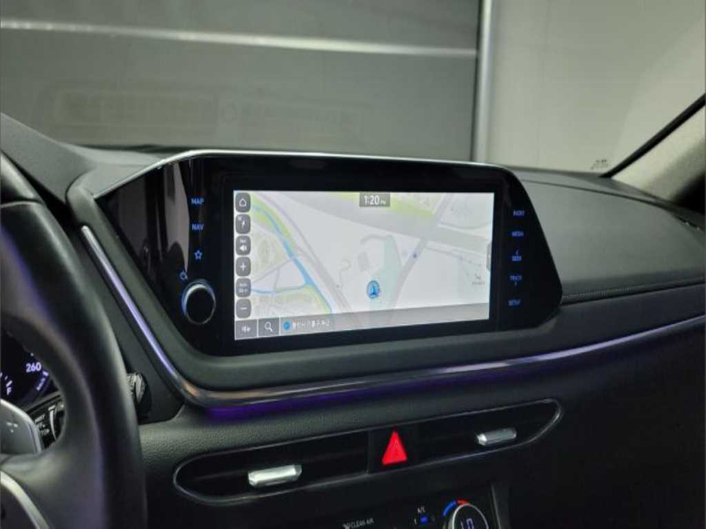HYUNDAI Sonata - Vista 4