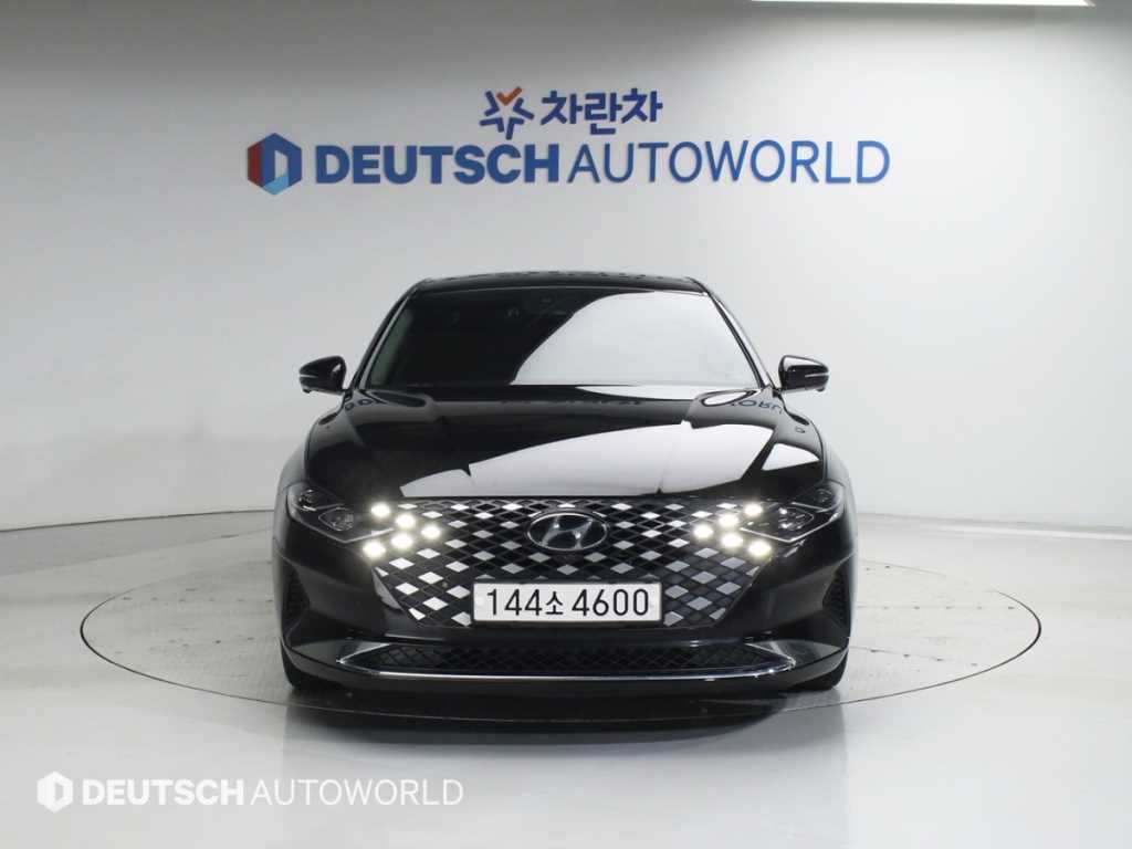 HYUNDAI Grandeur - Vista 3