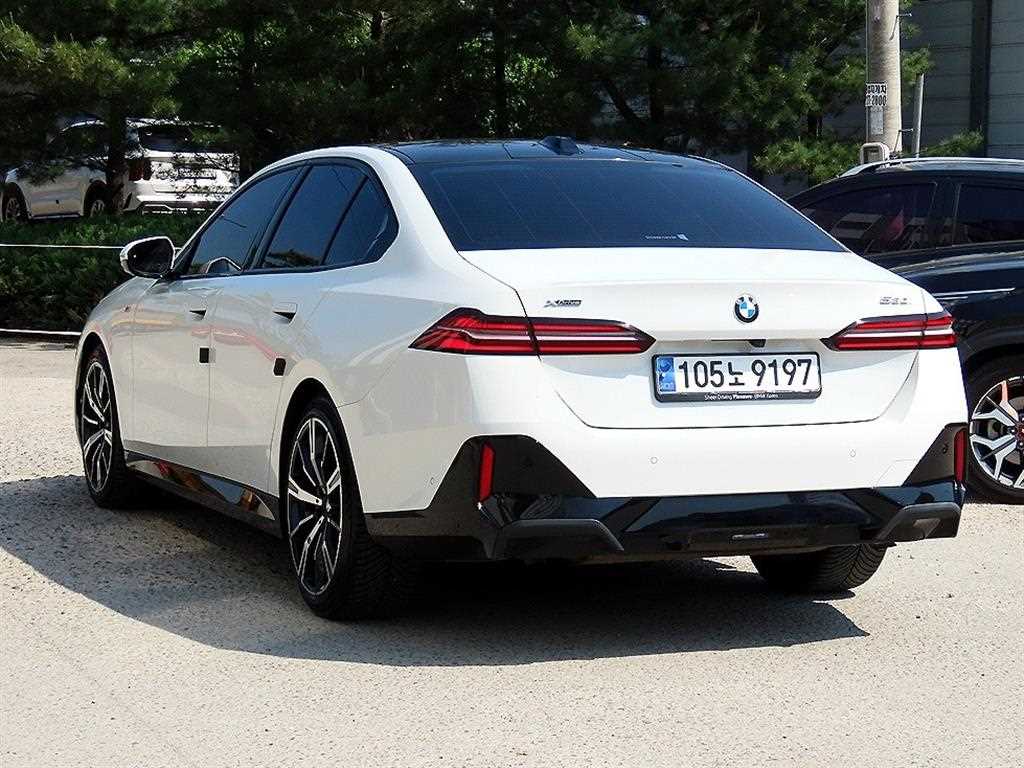 BMW 5 Series - Vista 3