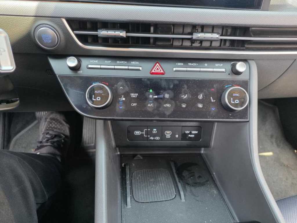 HYUNDAI Sonata - Vista 10